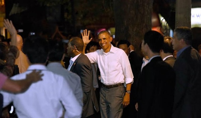 Bữa tối ông Obama đến một quán bún chả trên phố Lê Văn Hưu, Hà Nội