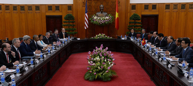 Tổng thống Mỹ Obama có cuộc hội kiến Thủ tướng Nguyễn Xuân Phúc tại Văn phòng Chính phủ